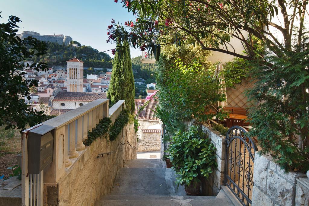 Apartment Dubica Hvar Town Eksteriør billede